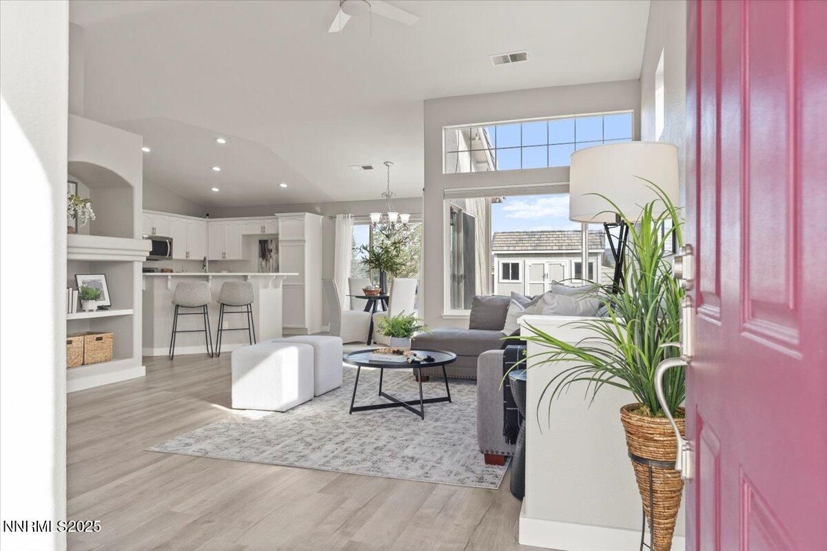 MLS #250058165 image #0