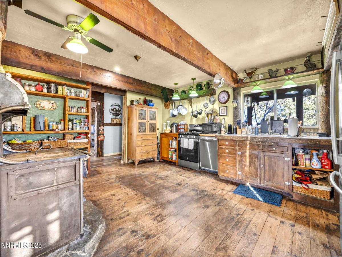 MLS #250058943 image #0