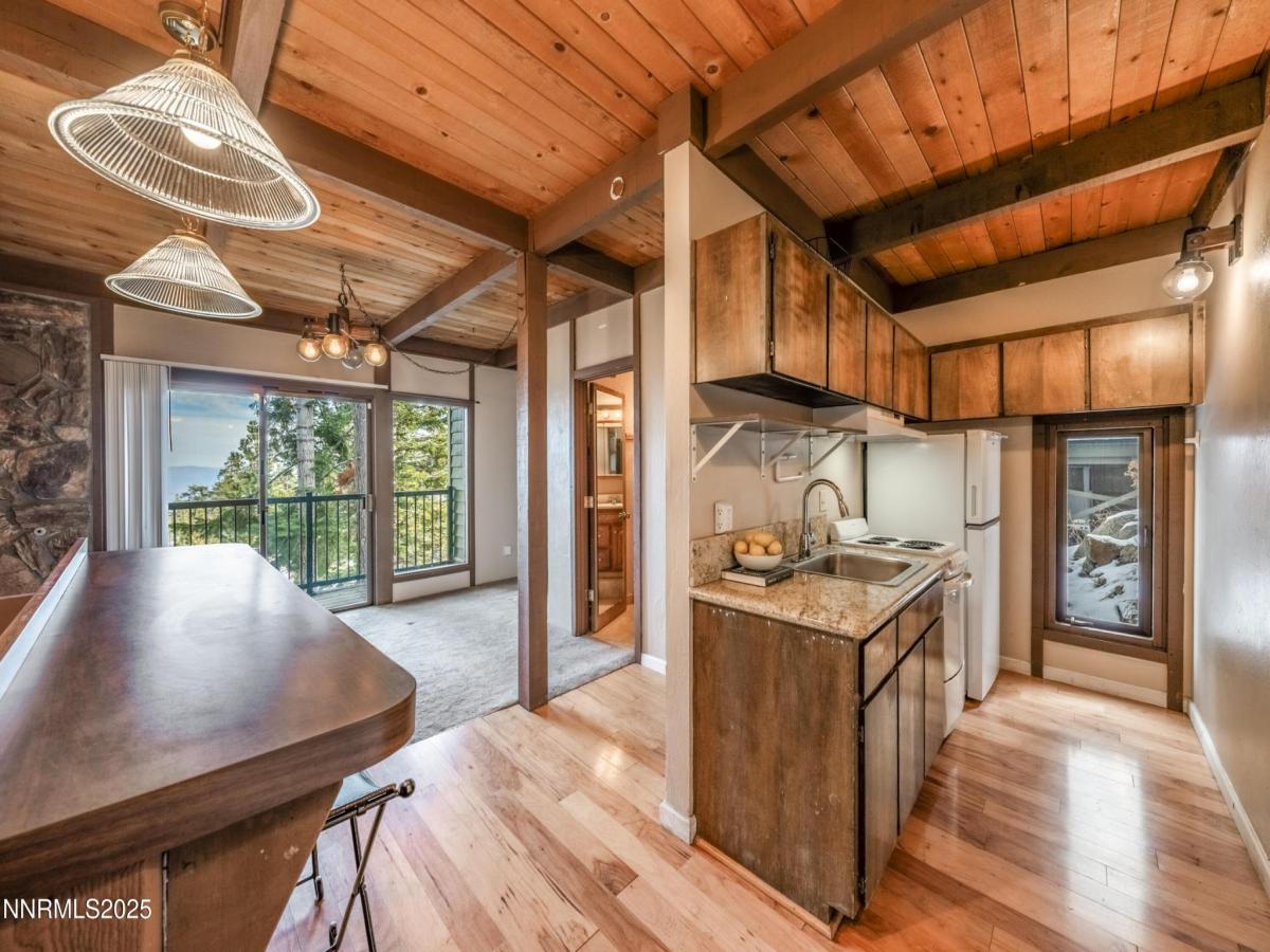 MLS #250059313 image #0