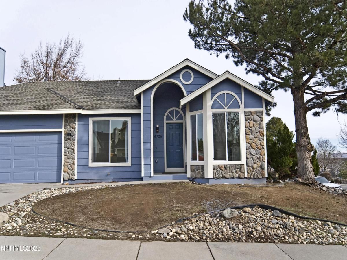 MLS #260000110 image #0