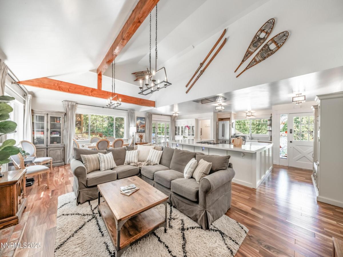 MLS #260000309 image #0