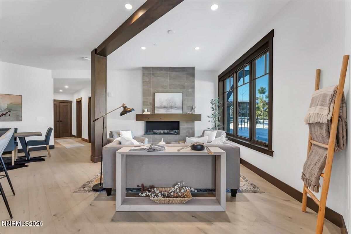 MLS #260000416 image #0