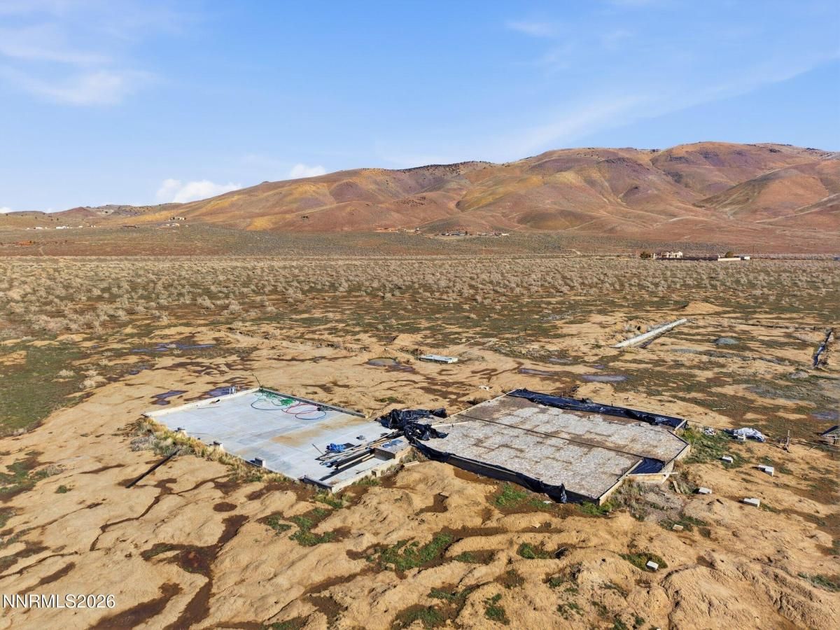 MLS #260000619 image #0