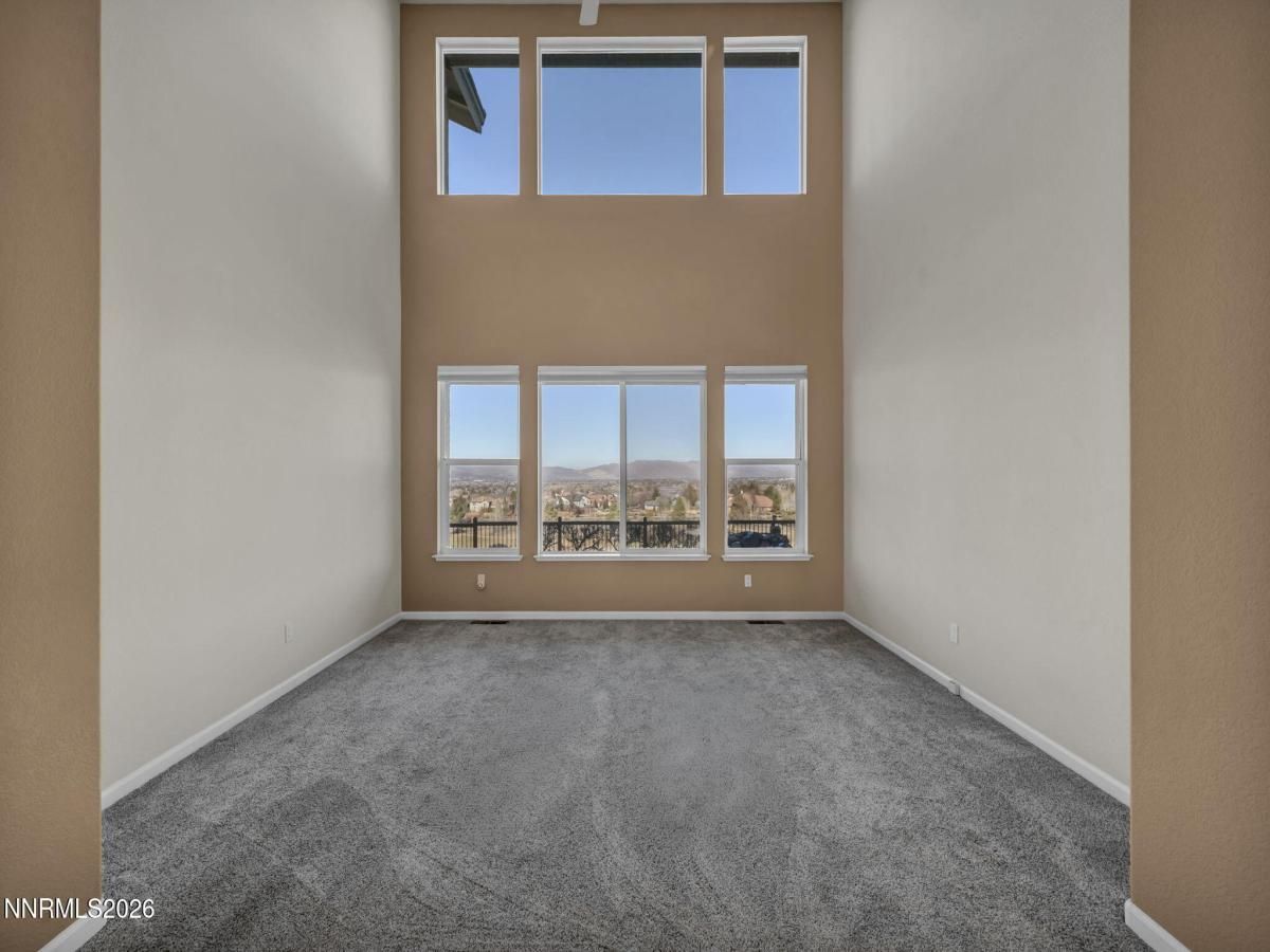 MLS #260000634 image #0