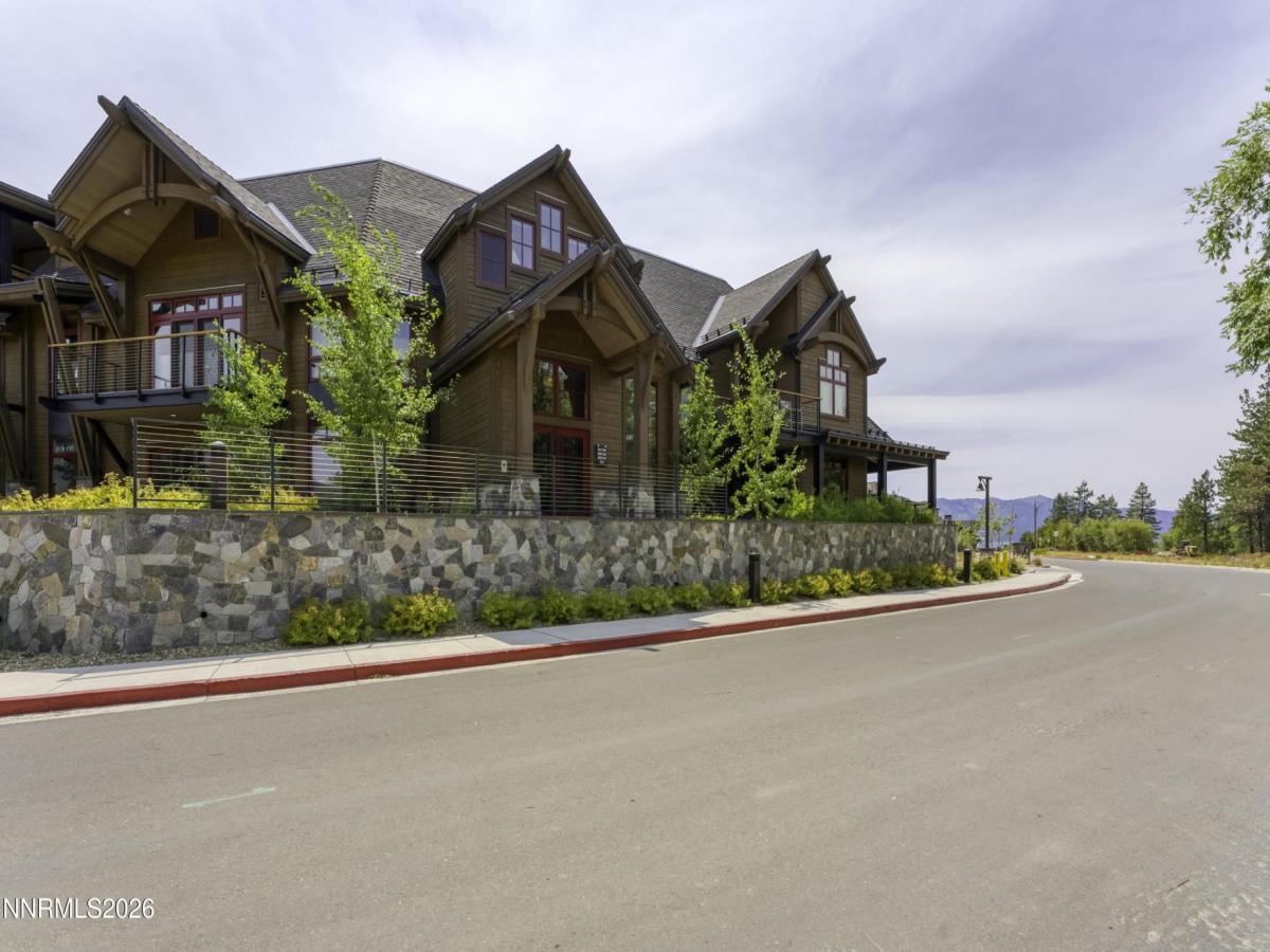 MLS #260004802 image #0