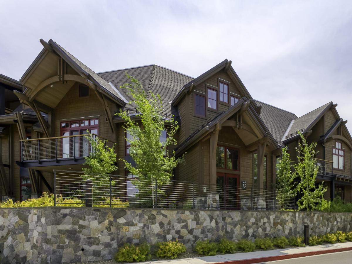 MLS #260004802 image #0