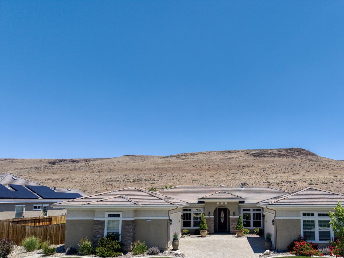 MLS #260008153 image #0
