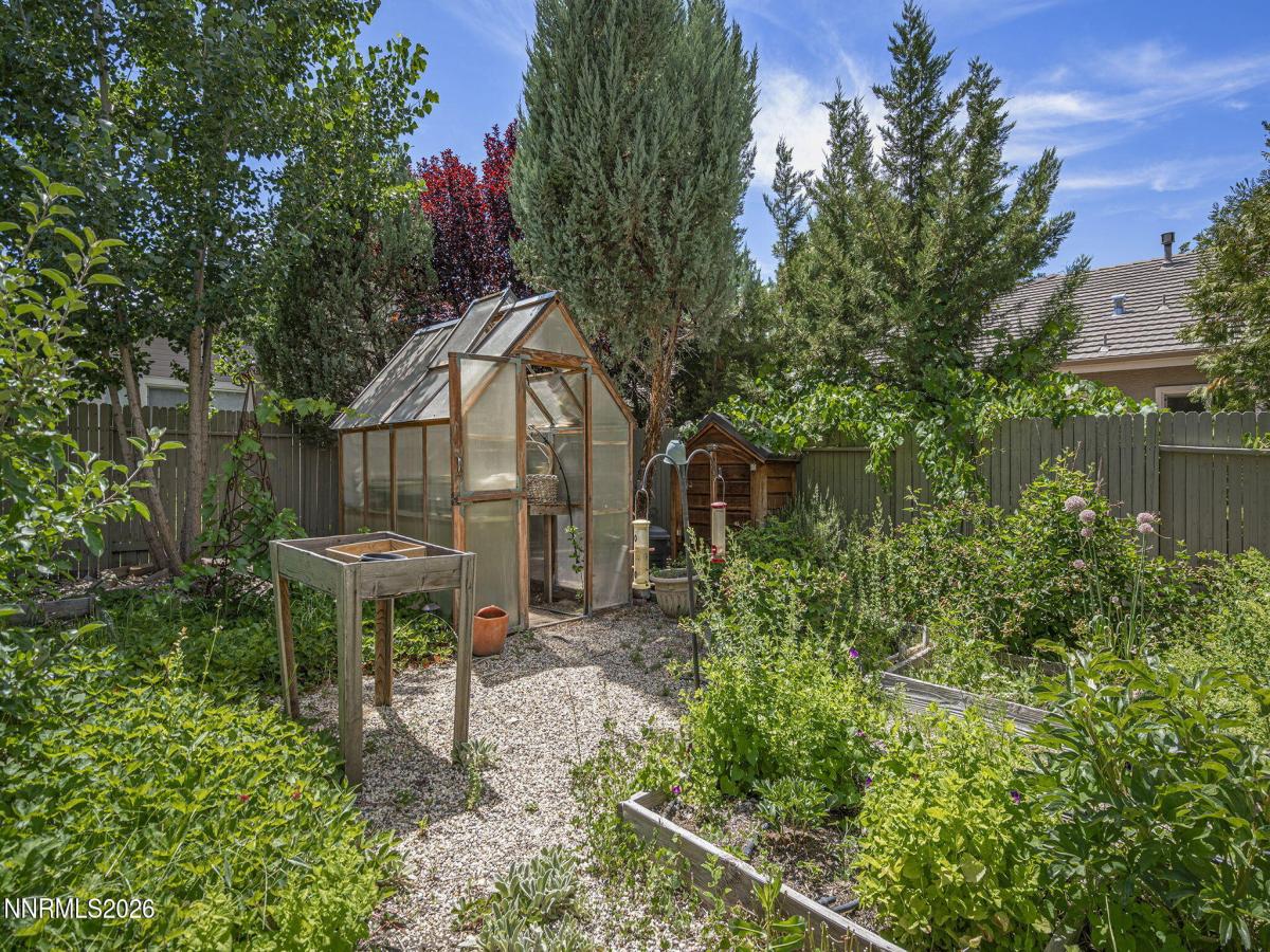 MLS #260008361 image #0