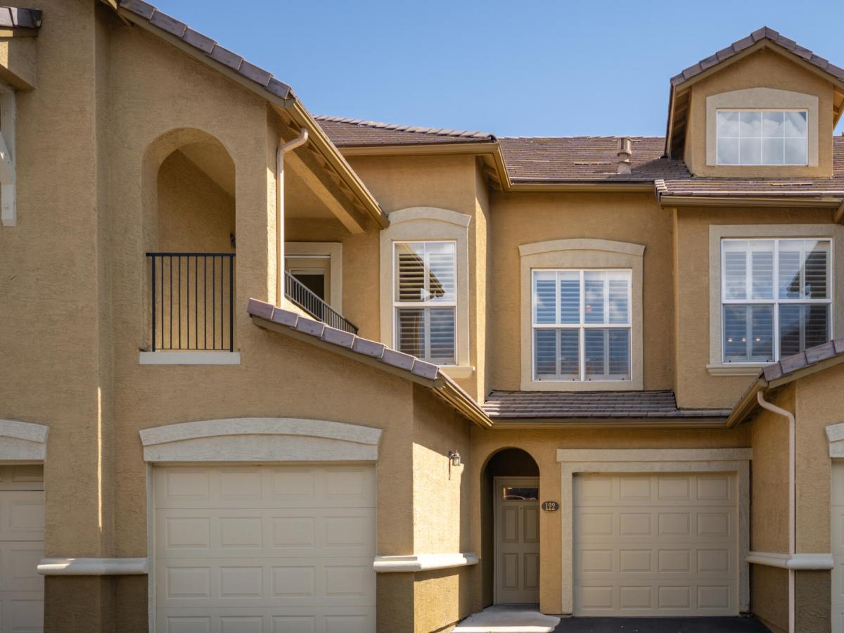 MLS #260009206 image #0