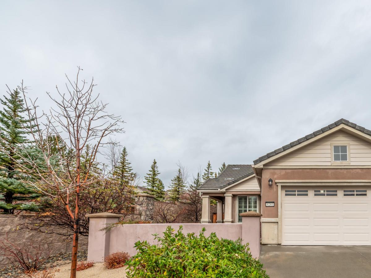 MLS #260011717 image #0