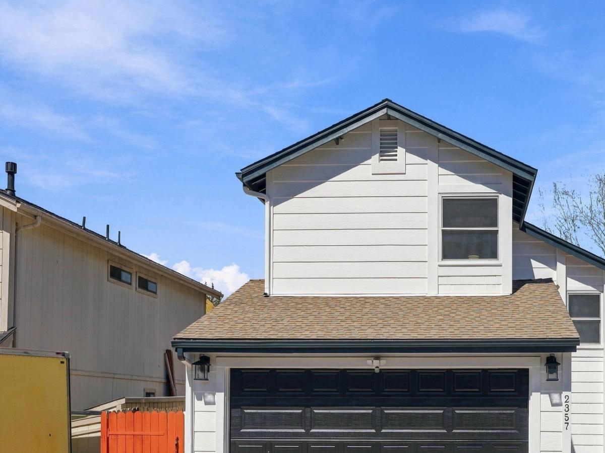 MLS #260011820 image #0