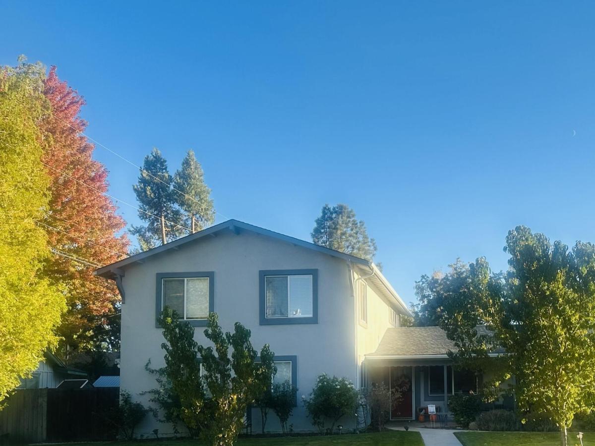 MLS #260013186 image #0