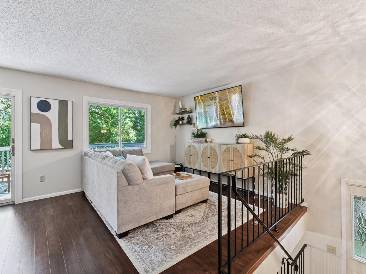 MLS #NST7019237 image #0