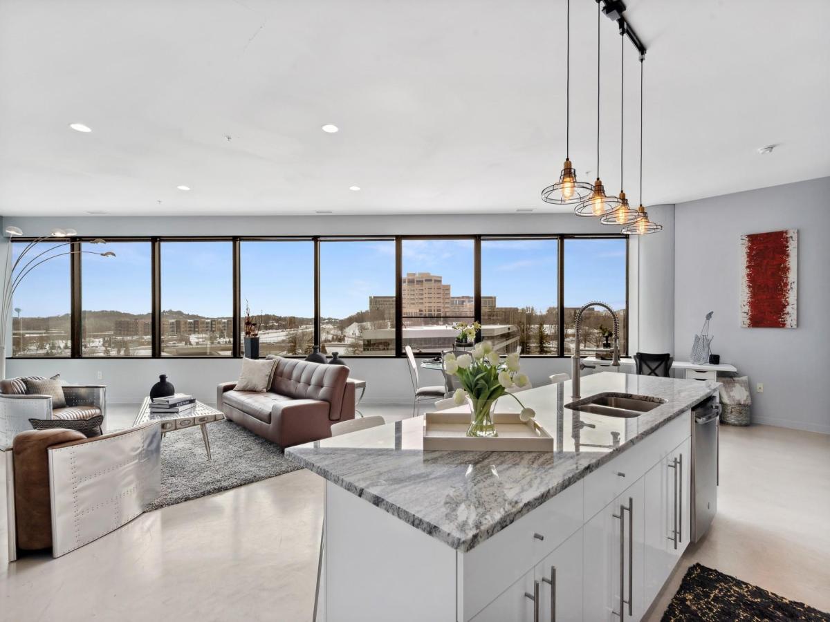 MLS #NST7024984 image #0