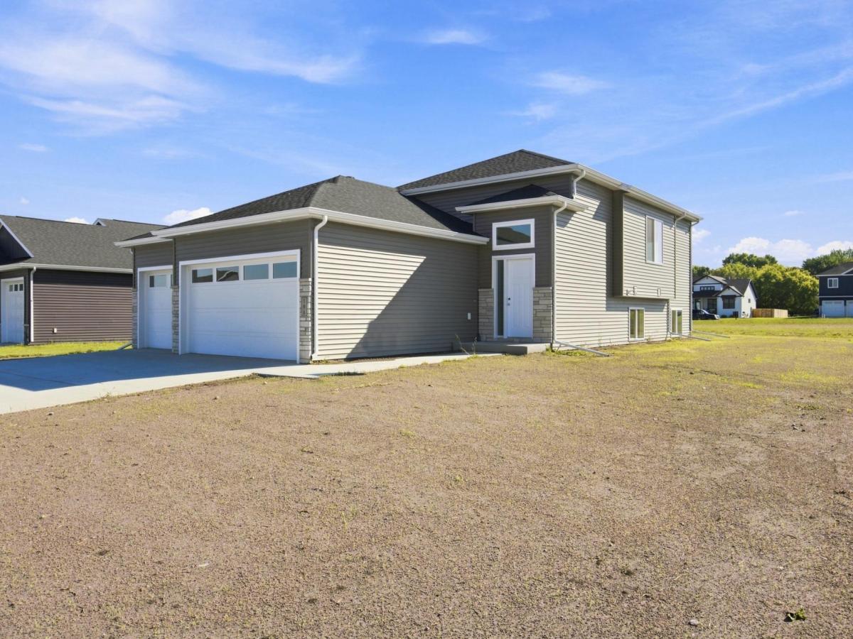 MLS #NST7106966 image #0