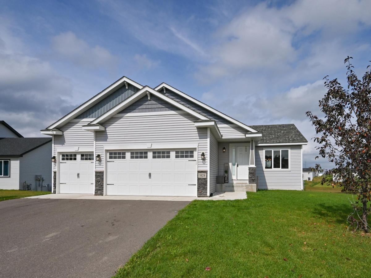 MLS #NST7141558 image #0