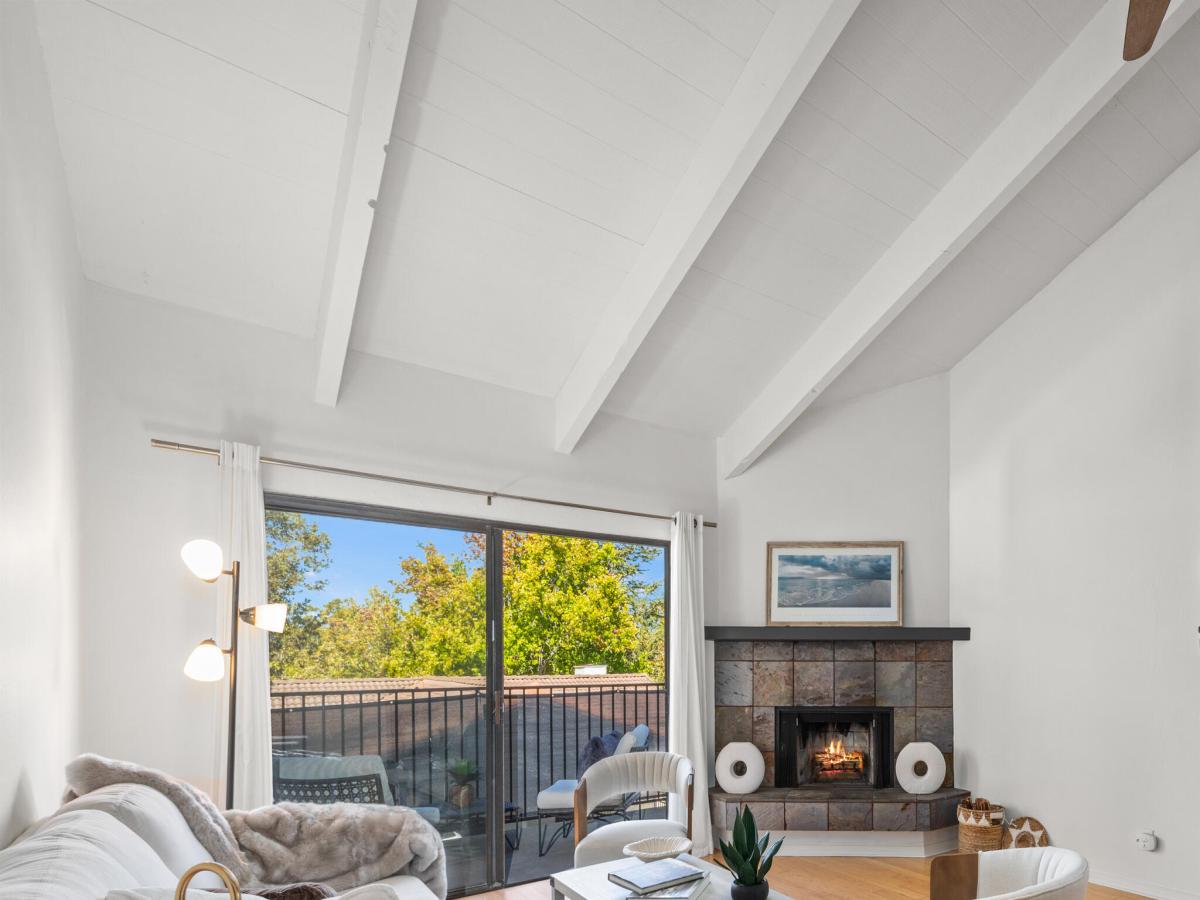MLS #26001502 image #0