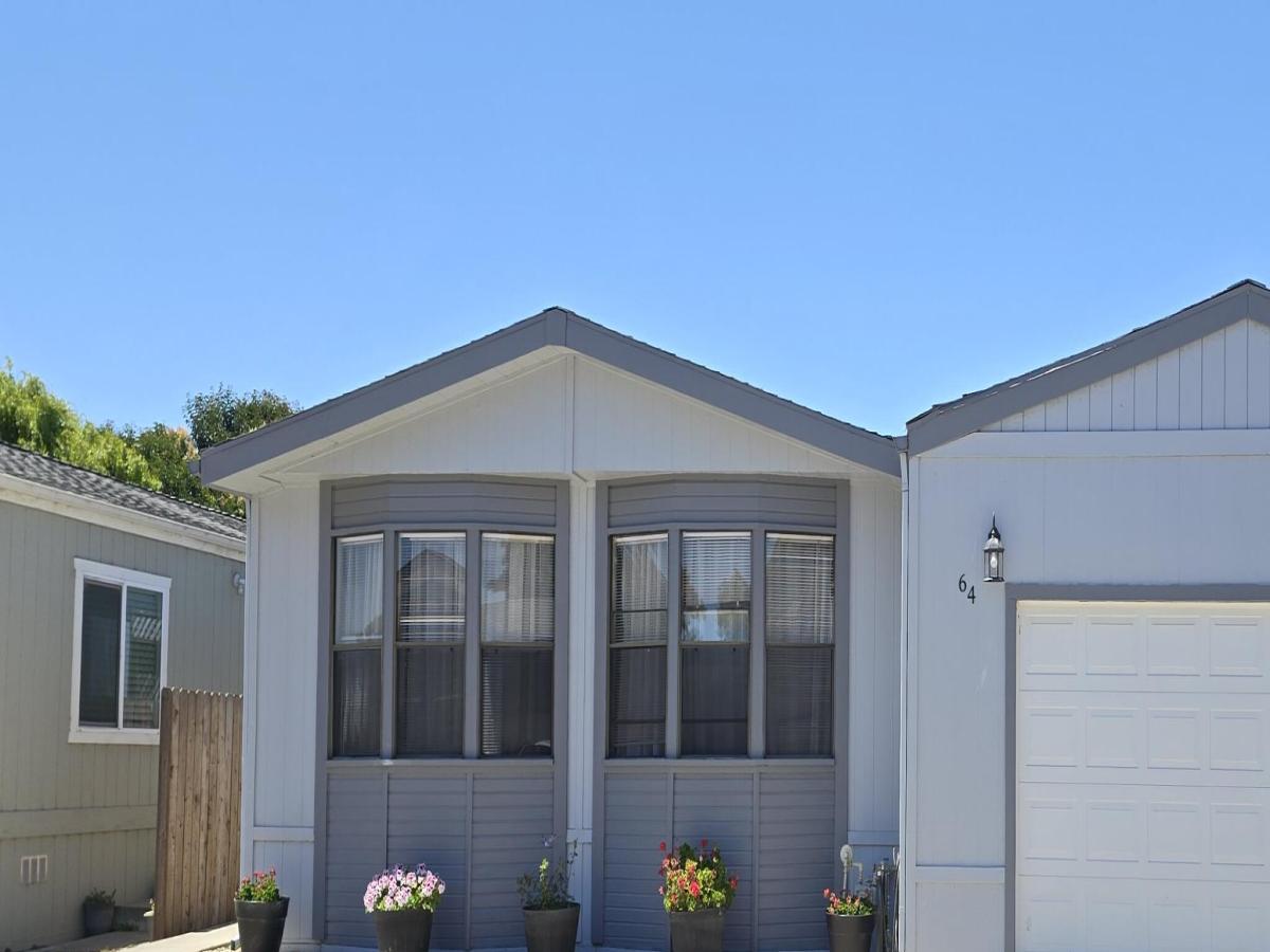 MLS #26001586 image #0