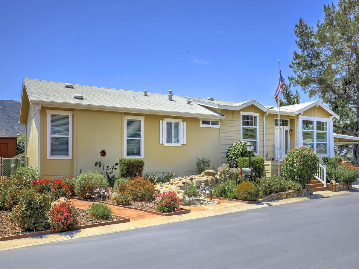 MLS #26001604 image #0