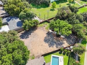 MLS #20700547 image #0