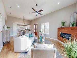 MLS #20840059 image #0