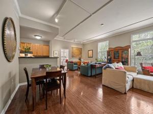 MLS #20904459 image #0