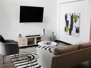 MLS #20906948 image #0