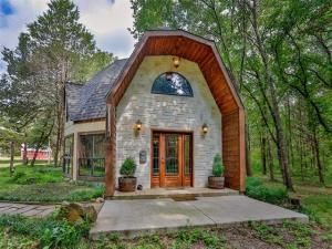 MLS #20925008 image #0