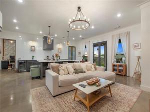 MLS #20929080 image #0