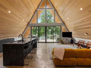 MLS #20944186 image #0