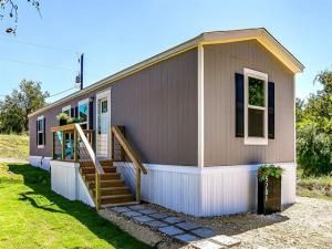 MLS #20952657 image #0