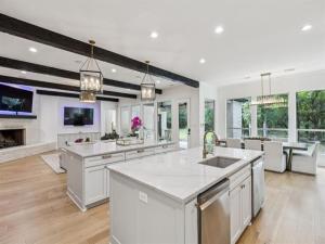 MLS #20956360 image #0