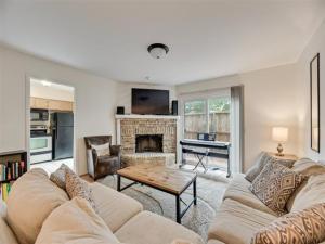 MLS #20960676 image #0