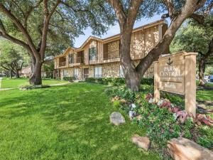 MLS #20973980 image #0