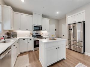 MLS #20976621 image #0