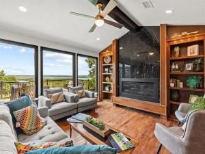 MLS #20976960 image #0