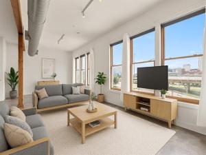 MLS #20977116 image #0