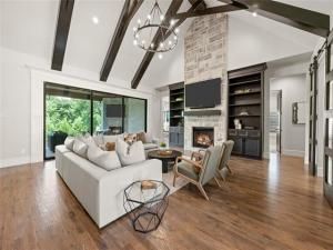 MLS #20991900 image #0