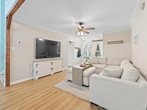 MLS #21000485 image #0