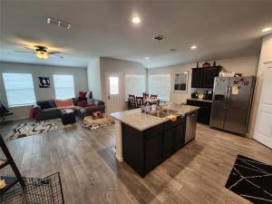 MLS #21000657 image #0