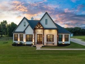 MLS #21000936 image #0