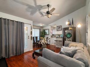 MLS #21001806 image #0