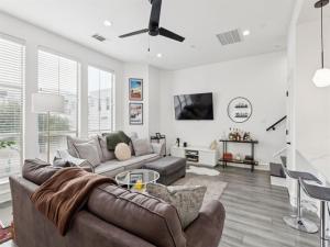 MLS #21002014 image #0