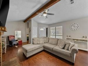 MLS #21002354 image #0