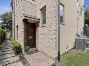 MLS #21002402 image #0
