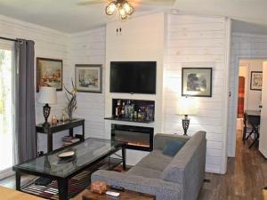 MLS #21002714 image #0