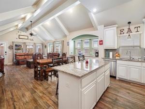 MLS #21004580 image #0