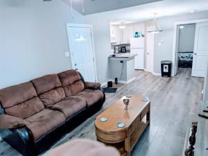 MLS #21006004 image #0