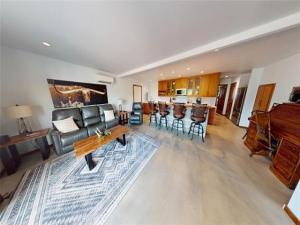 MLS #21008446 image #0