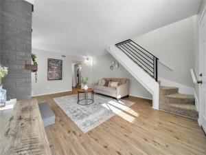 MLS #21008746 image #0
